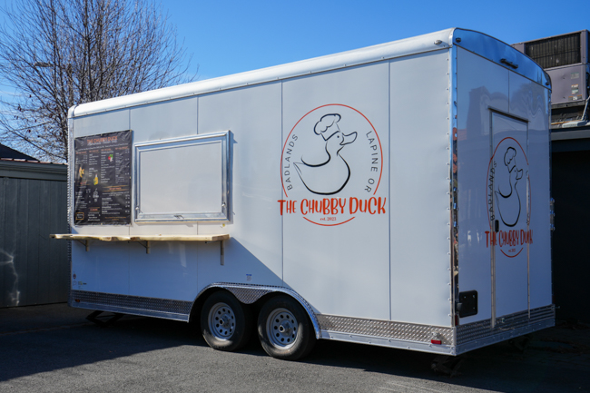 The Chubby Duck pasta cart under a blue sky in La Pine, Oregon